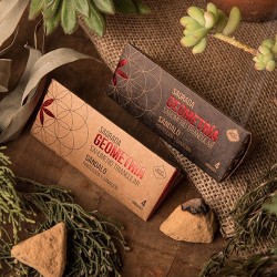 Incienso Triangular Geometría Sándalo Sagrada Madre