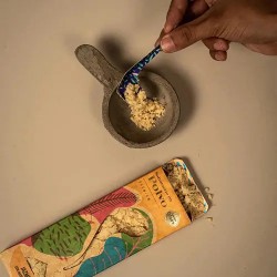 Incienso en Polvo Palo Santo con madera de Oriente Sagrada Madre