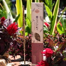 Incienso Línea Artesano Palo Santo Sándalo x 5 Sagrada Madre